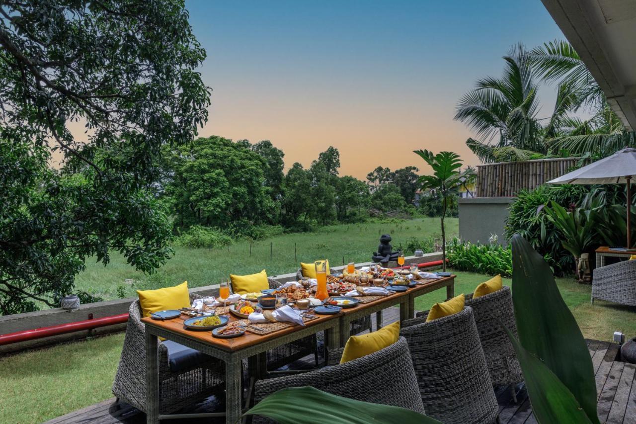 Baale Resort Goa Arpora Esterno foto